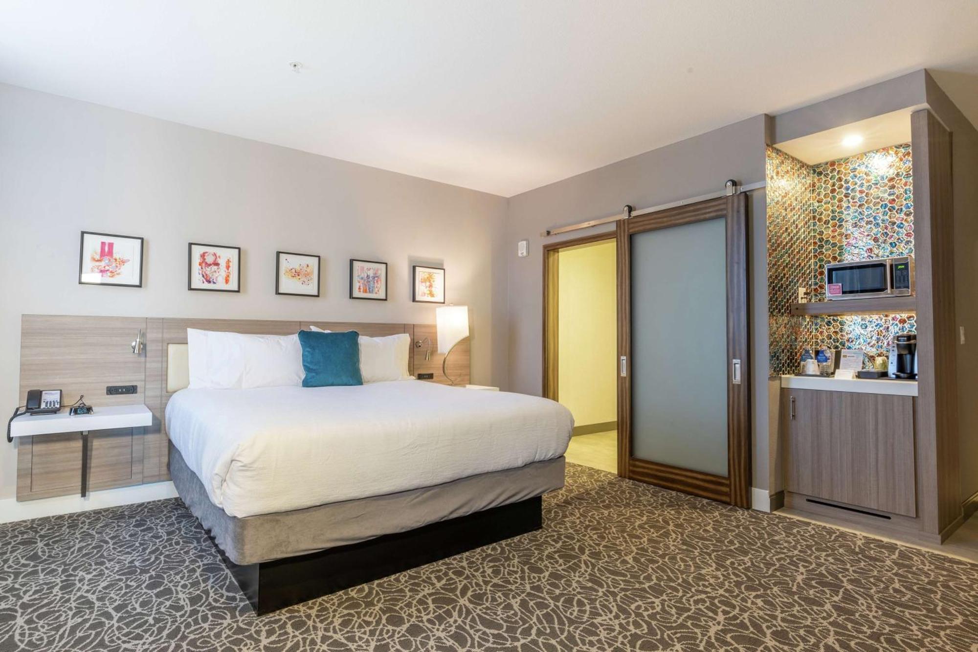 Hilton Garden Inn Wichita Downtown, Ks Eksteriør bilde